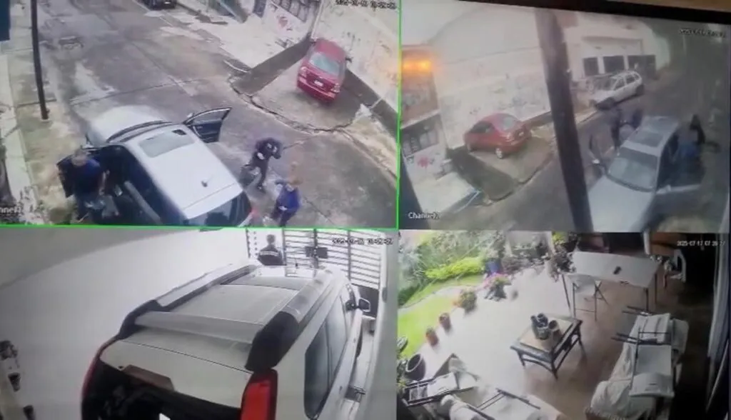 Capturan momento de robo de una camioneta en Uruapan