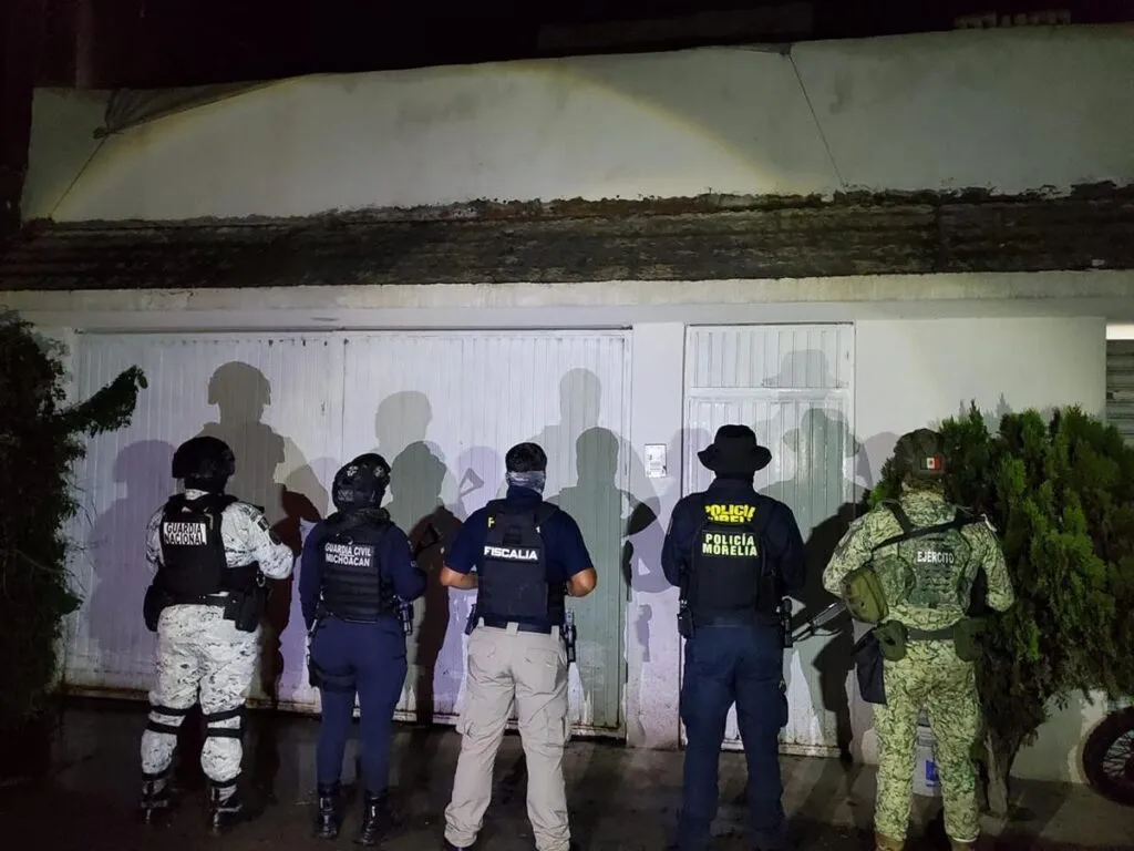 Cateos en Morelia Dejan Cinco Detenidos y Más de 2,300 Dosis de Drogas Aseguradas-2