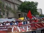 Los decretos no resuelven; CNTE no descarta volver al plantón y otro paro indefinido de labores