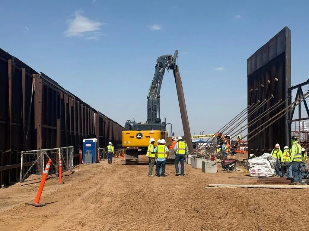 comienza construcción de muro secundario en la frontera con EU-México
