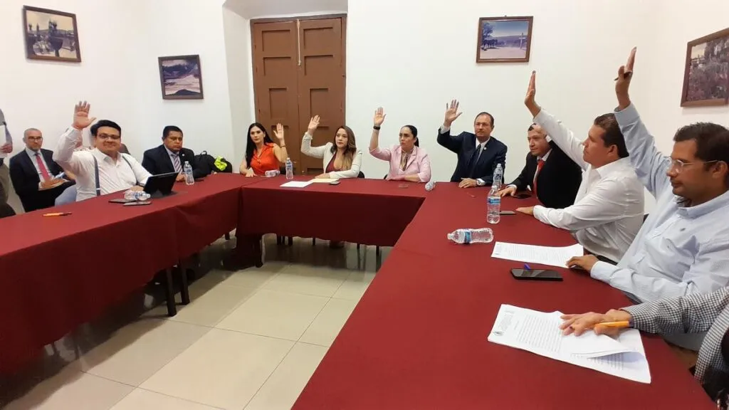 Comisiones Unidas votaron y firmaron dictamen con terna para presidencia de la CEDH