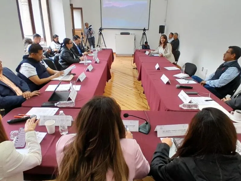 Comparecieron ante diputados aspirantes a la presidencia de la CEDH pese a intento de boicot