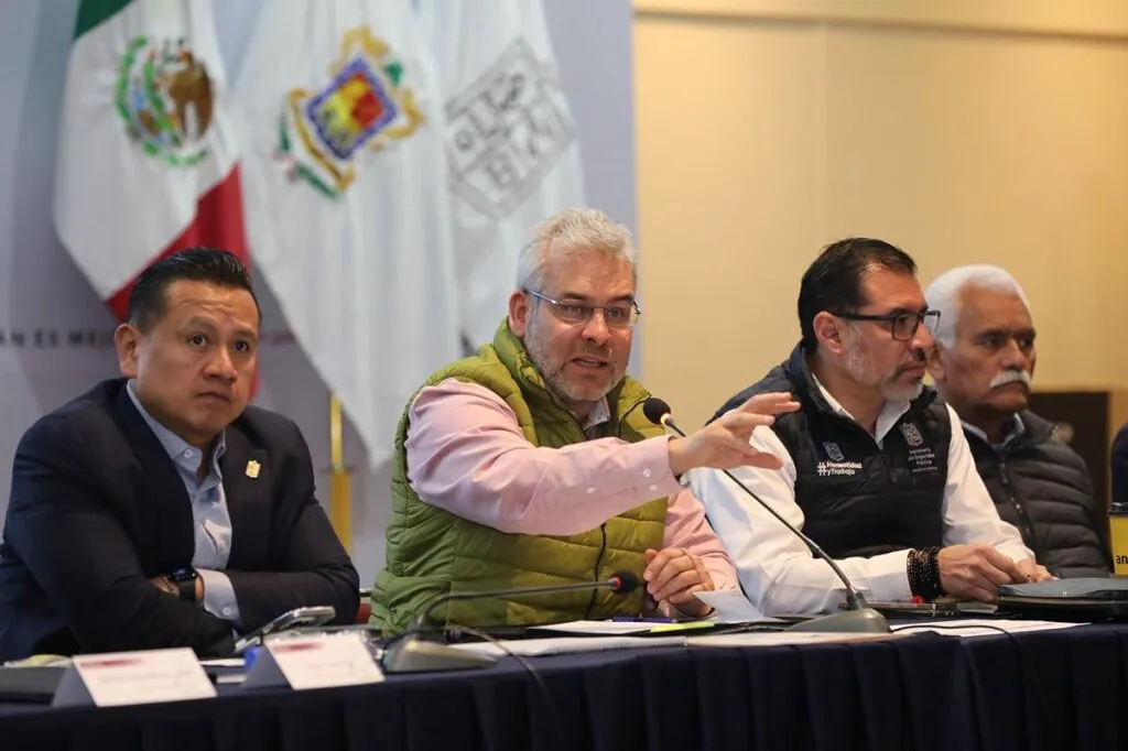 Con diálogo se generan acuerdos en beneficio de comunidades indígenas: Bedolla