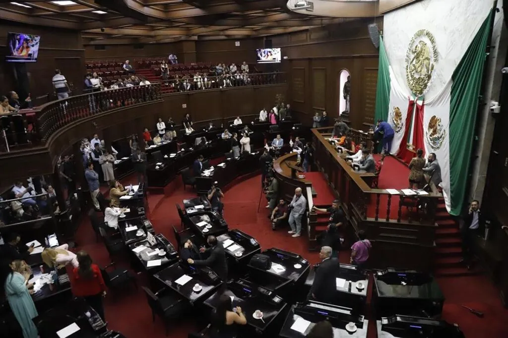 Con una productividad a la alza, cierra 76 Legislatura su primer año de actividades