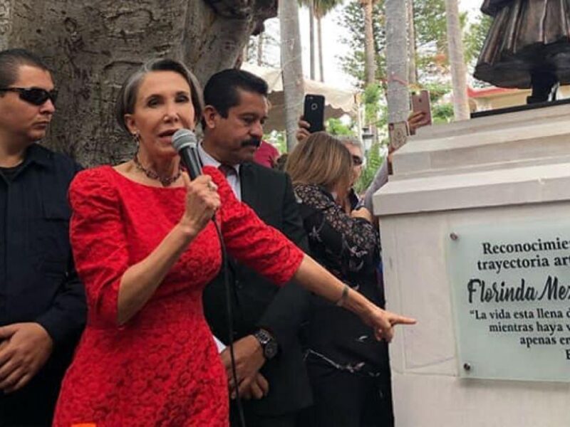 Convocan a retirar monumento de Florinda Meza denominado: “La estatua de la vergüenza”
