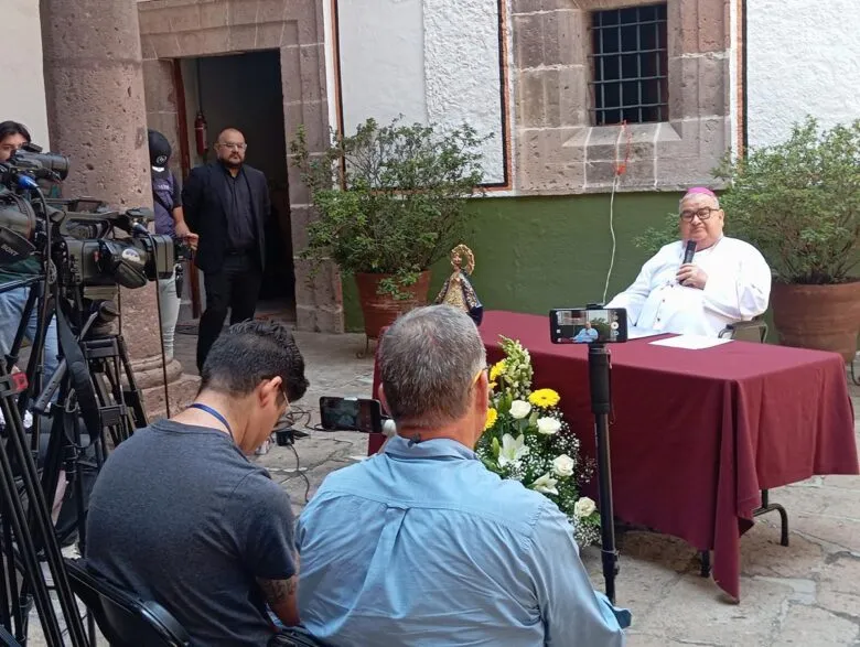El arzobispo de Morelia Carlos Garfias cumplió 29 años como obispo y refrendó su disposición a dialogar con grupos criminales, siempre que haya voluntad de ambas partes y se busque la reconciliación