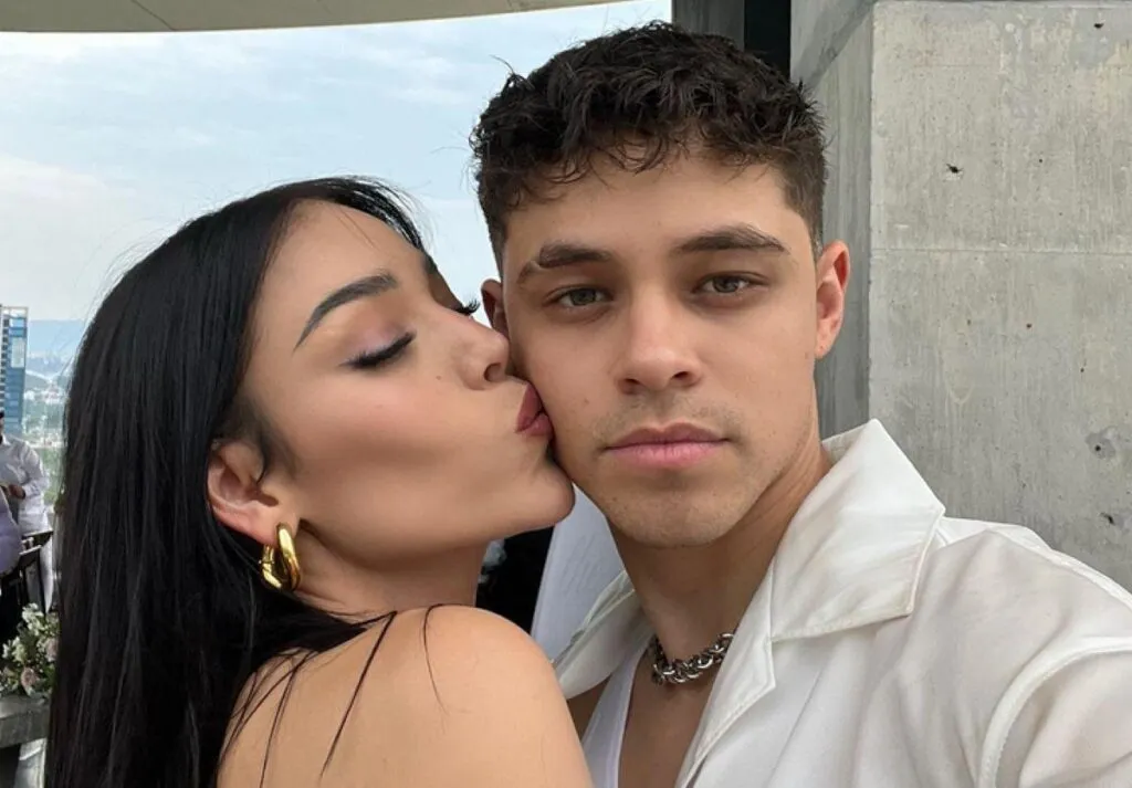 Danna Paola y Alex Hoyer reaparecen juntos