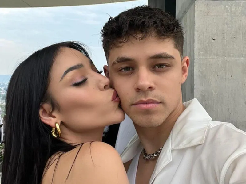 Danna Paola y Alex Hoyer reaparecen juntos