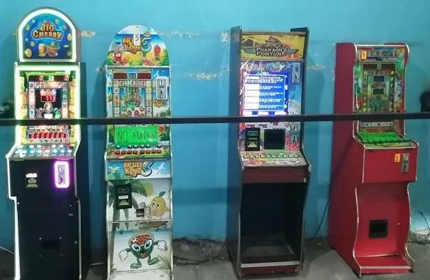 Decomisan máquinas tragamonedas en Uruapan 2