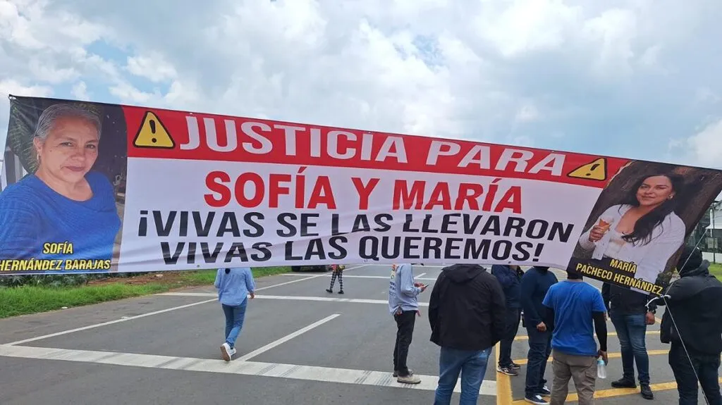 Desactivan bloqueo vial en Tocumbo tras aparición con vida de madre e hija secuestradas