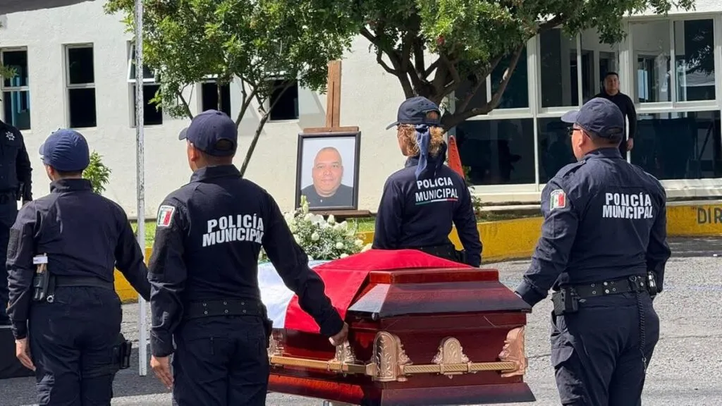 Despiden a Miguel Ángel, policía caído en Zamora