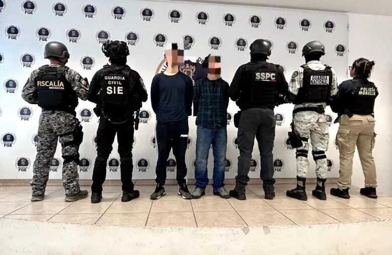 Detiene SSP a 2 sujetos con 800 kg de droga y operar laboratorio clandestino en Morelia