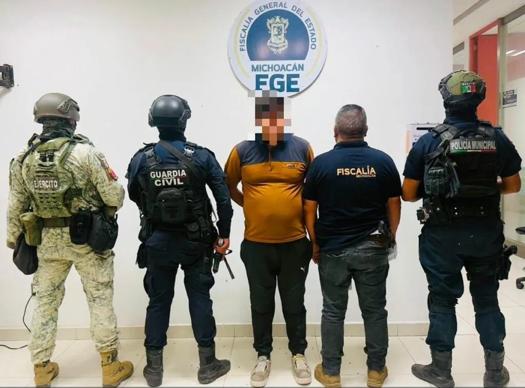 Detienen en Zamora a hombre con órdenes de aprehensión por secuestro y violación