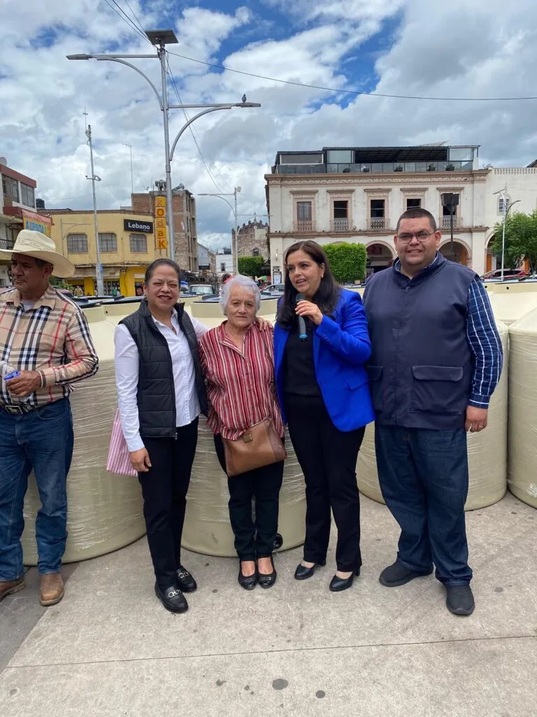 Diputada Tere Herrera entrega apoyos para vivienda digna en Hidalgo-2