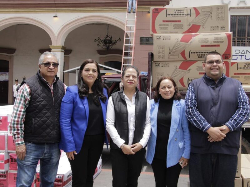Diputada Tere Herrera entrega apoyos para vivienda digna en Hidalgo