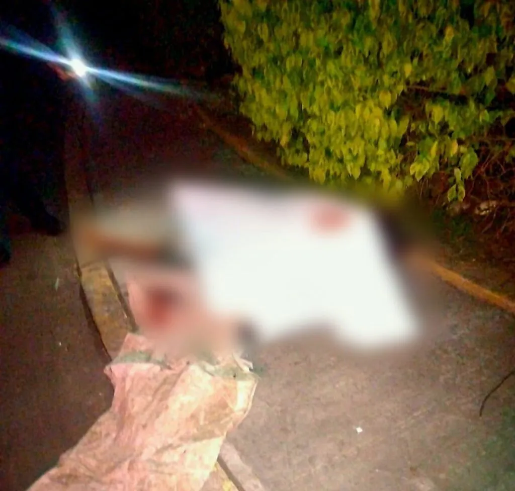 Disputa entre cárteles: localizan a una mujer decapitada en Apatzingán