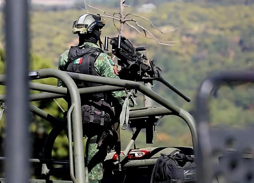 Durante enfrentamiento, militares abaten a dos presuntos criminales en Aguililla