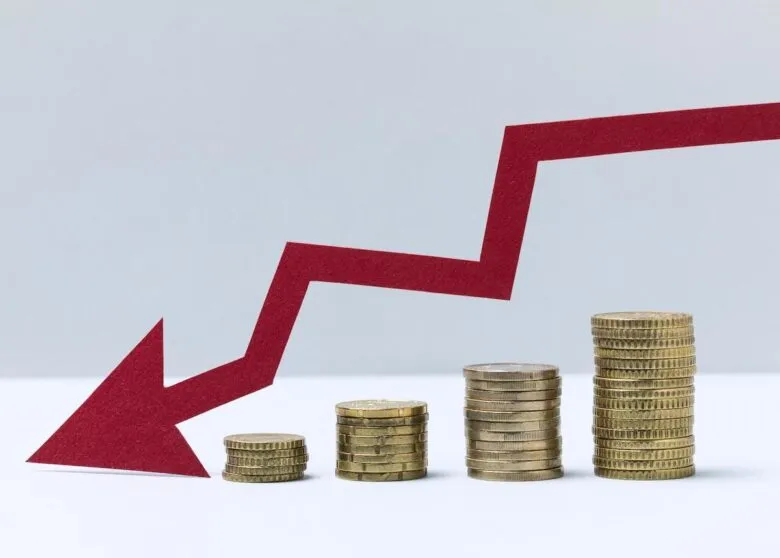 Economía mexicana registra decrecimiento en abril 2025: Inegi