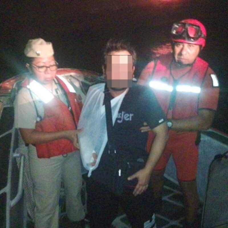 Ejecuta Semar evacuación médica del tripulante de un buque en Lázaro Cárdenas