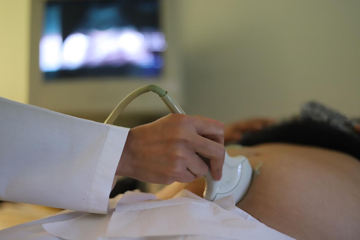 ¿Estás embarazada? Conoce factores de riesgo y evítalos