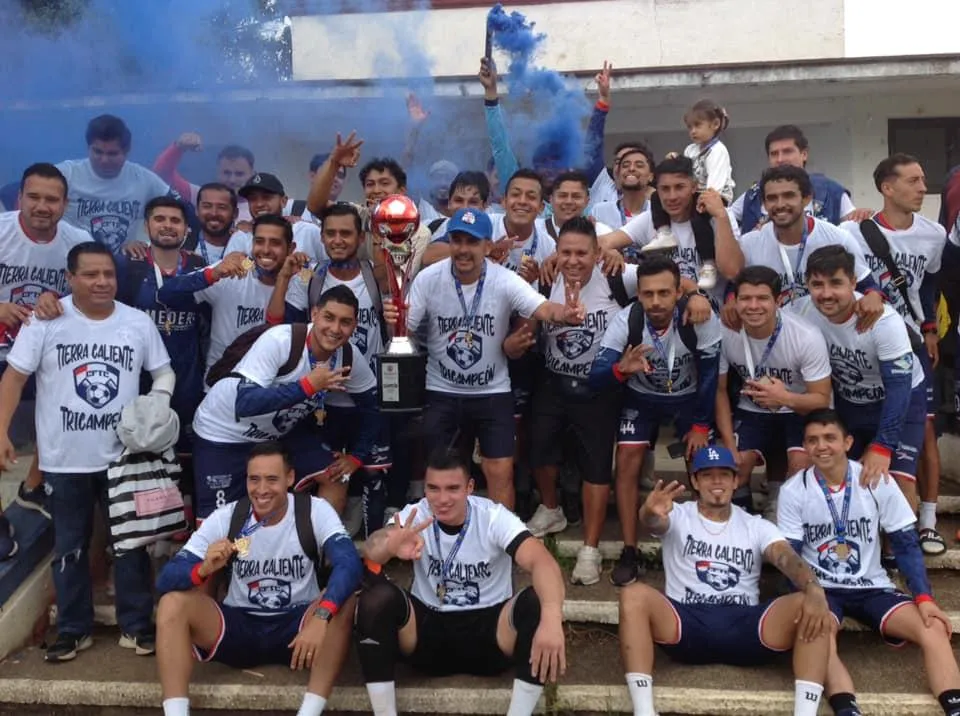 FC Tierra Caliente, tricampeón de Liga en la Primera Especial-1