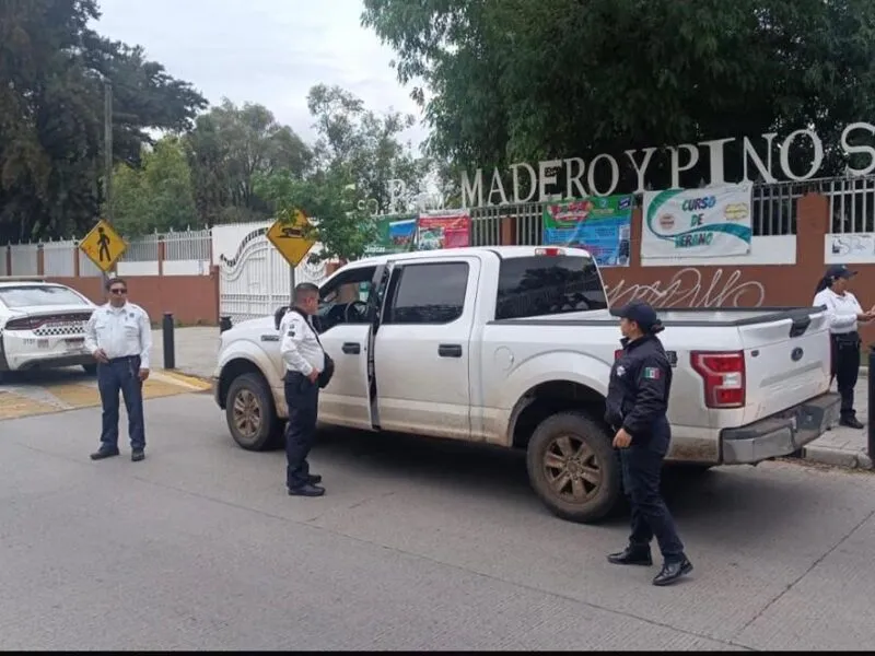 FGE Michoacán asegura 6 vehículos con requerimiento de repatriación a Estados Unidos