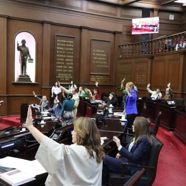FGE recibirá Condecoración “Suprema Junta Nacional Americana”, 2025: 76 Legislatura