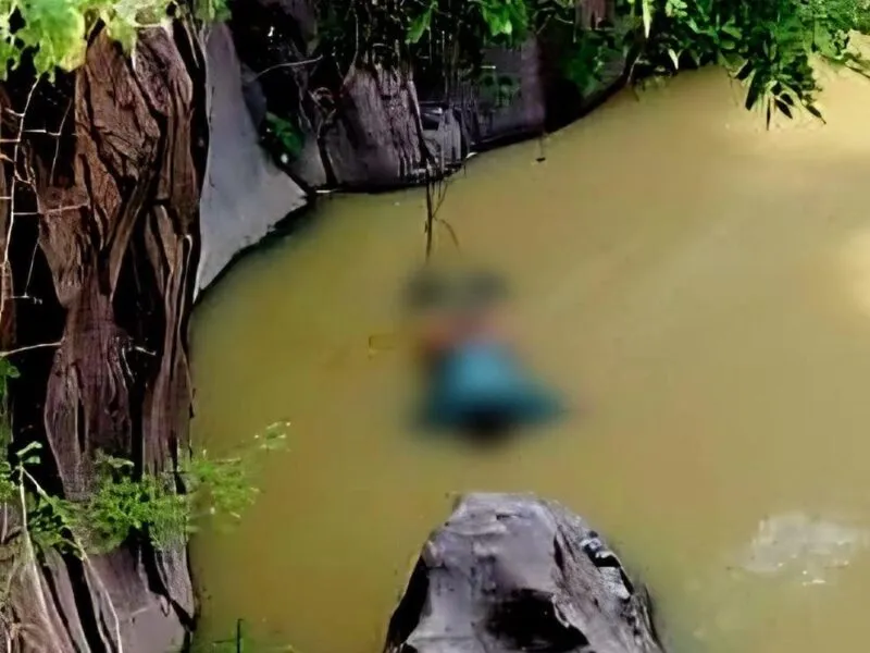 Hallan cuerpo sin vida en un estanque en Apatzingán