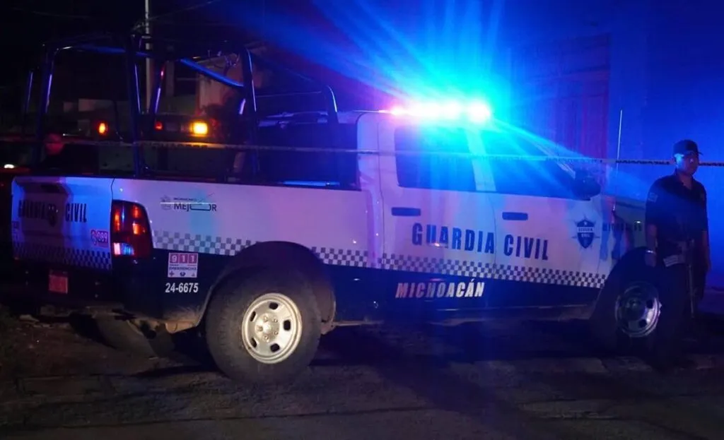 Identifican a policía asesinado en Zamora; hallan droga y arma en la escena