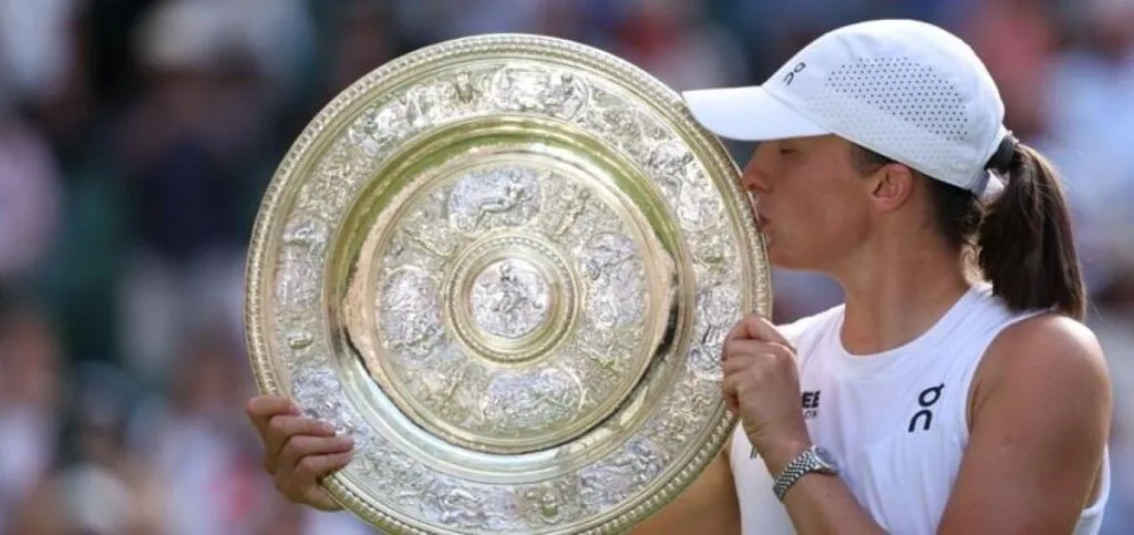 Iga Swiatek, conquista por vez primera Wimbledon