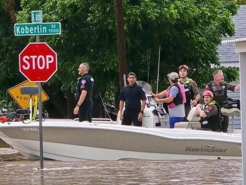 Tragedia en Texas: 23 niñas desaparecidas tras inundación en campamento Mystic
