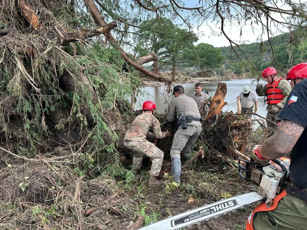 Inundaciones en Texas han dejado 104 víctimas