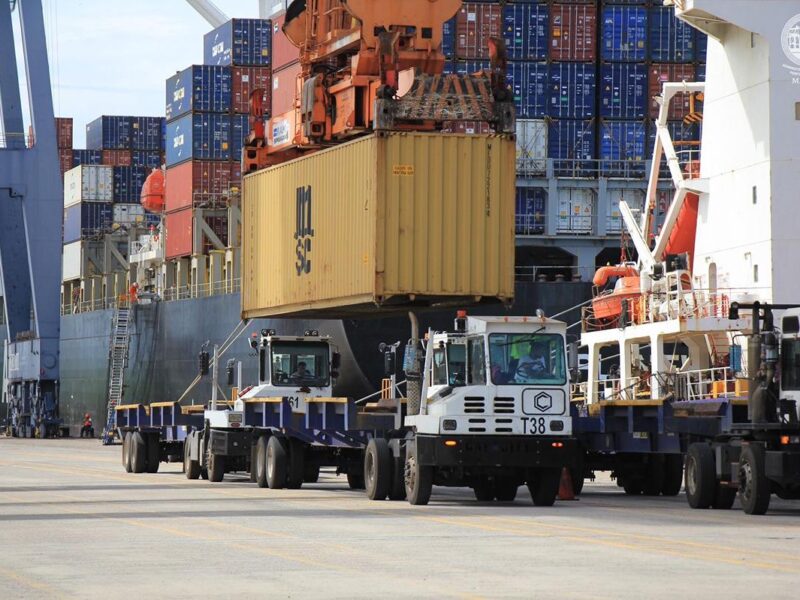 Inversión histórica en Puerto Lázaro Cárdenas detona desarrollo industrial: Sedeco