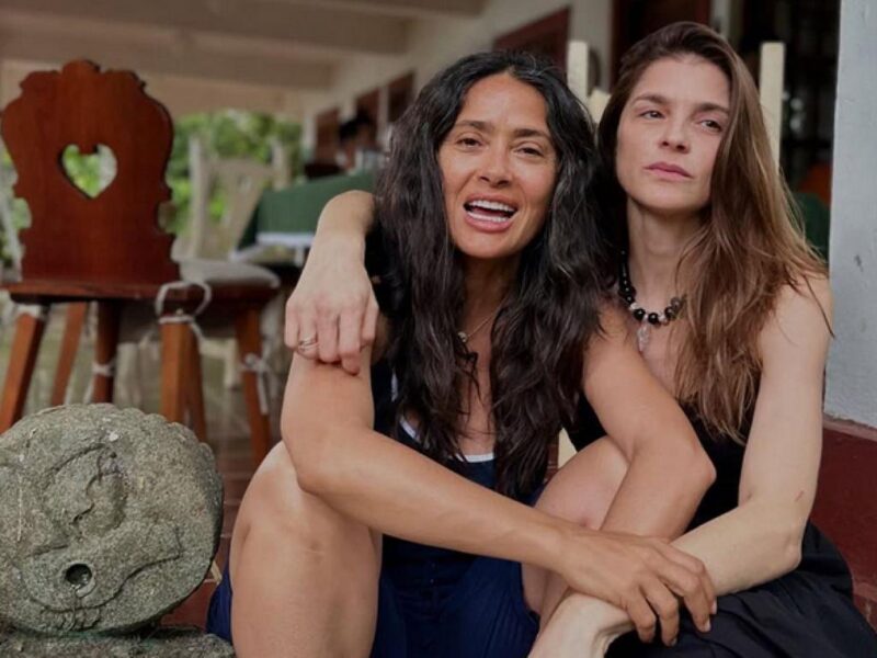 Irene Azuela comparte entrañable encuentro con Salma Hayek en Veracruz