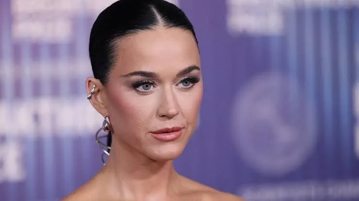 Katy Perry vive momento de pánico en pleno vuelo durante show en San Francisco