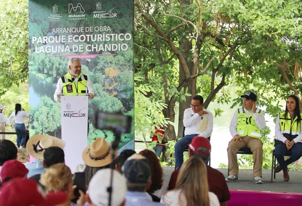 Laguna de Chandio será parque ecoturístico; legado para Apatzingán: Bedolla