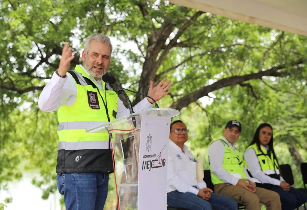 Laguna de Chandio será parque ecoturístico; legado para Apatzingán: Bedolla-2