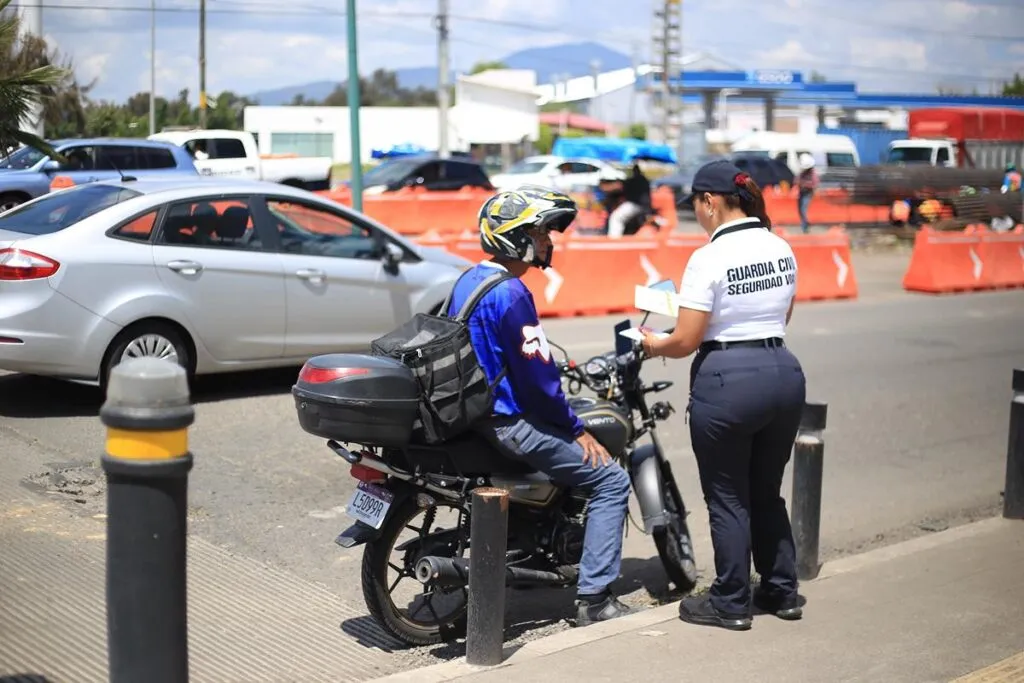 lanzan campaña en Michoacán para el uso de casco para motocicletas