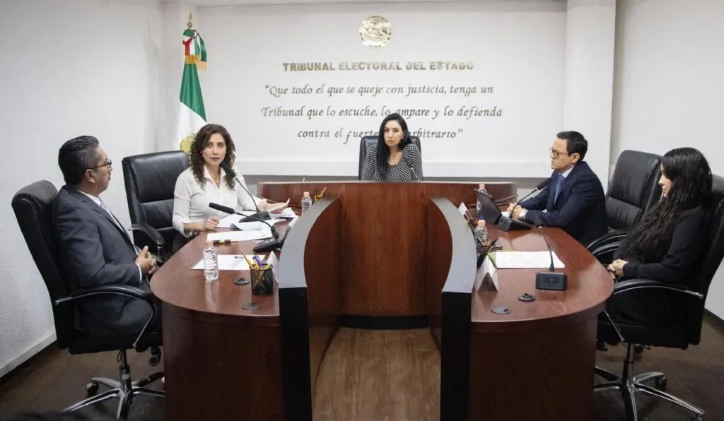Magistrados del TEEM permiten incumplimiento de requisitos constitucionales para ser juzgadores