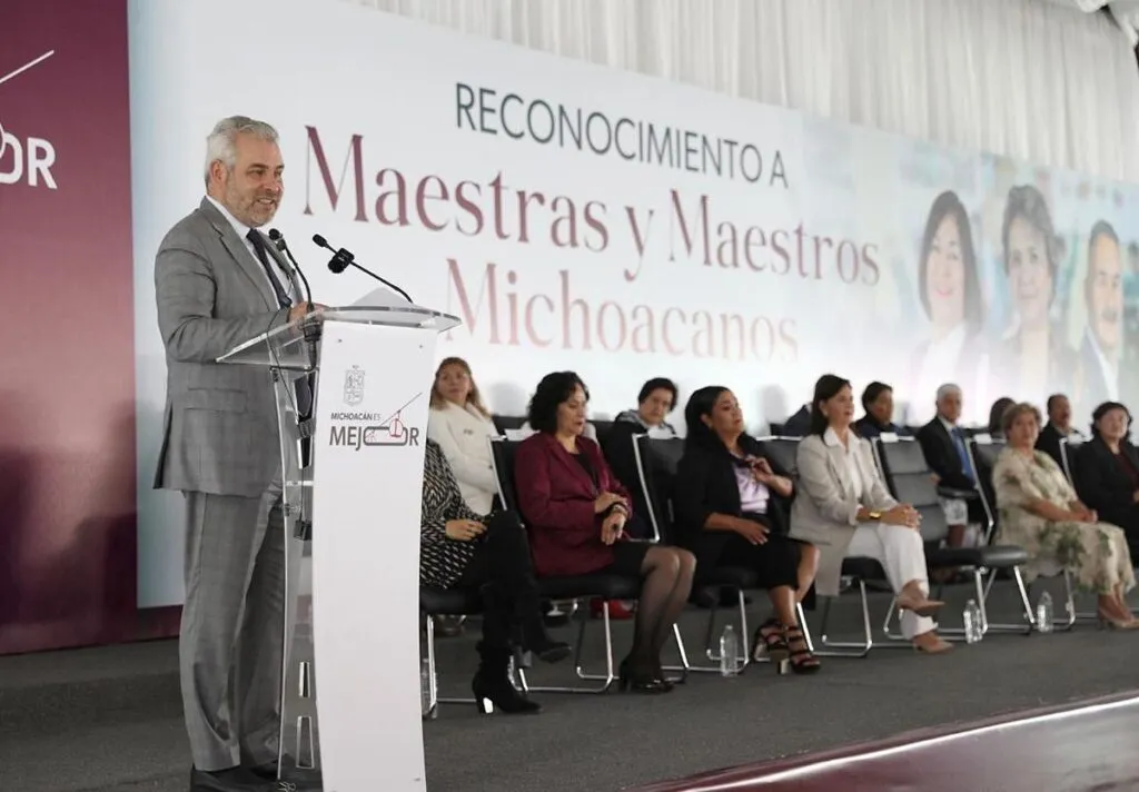 Más de 5 mil docentes pensionados reciben atención médica en el ISSSTE: Bedolla