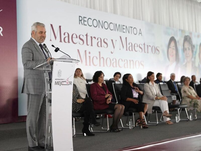Más de 5 mil docentes pensionados reciben atención médica en el ISSSTE: Bedolla