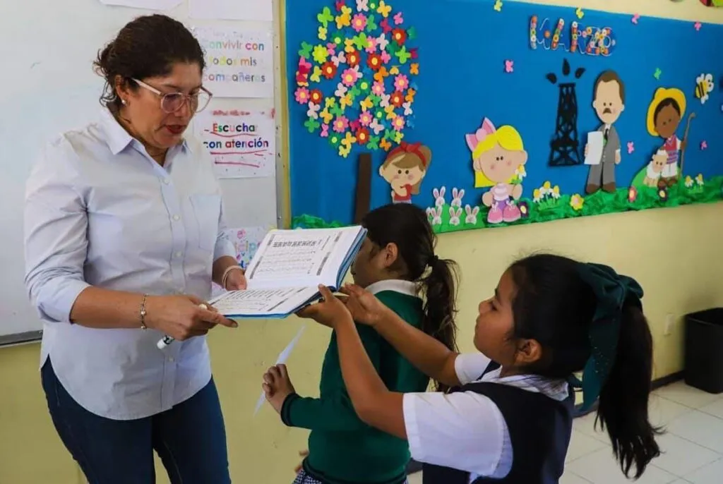 Michoacán suma Tercer ciclo escolar completo