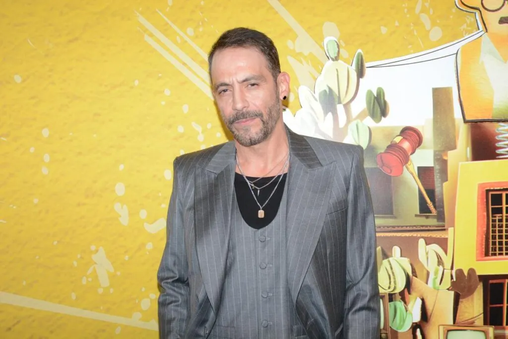 Miguel Islas defiende a hijos de Chespirito en polémica