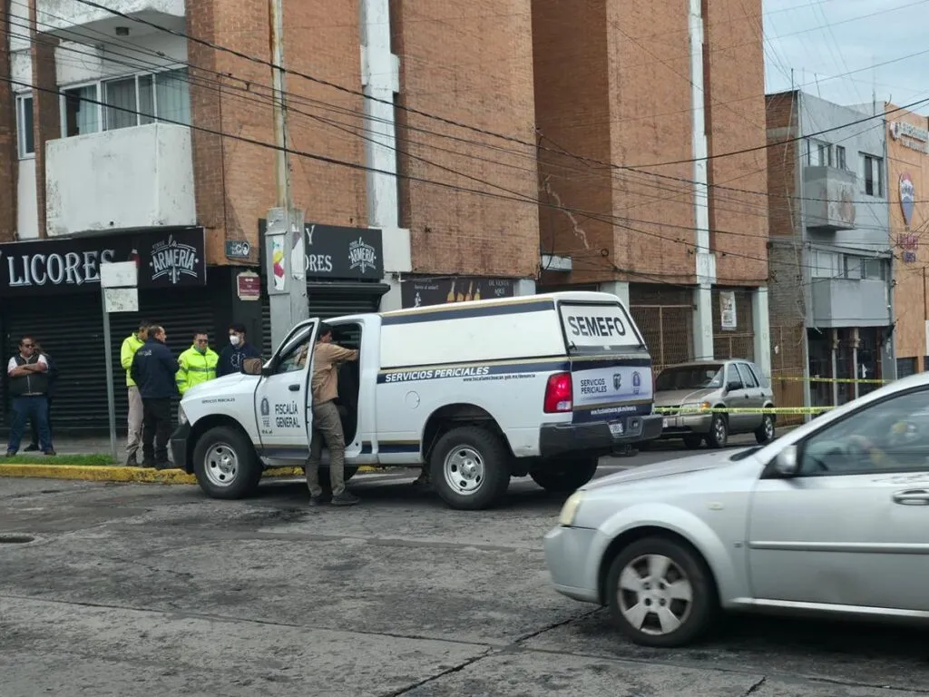 Muere ciclista tras ser atropellado por un camión de carga en Morelia