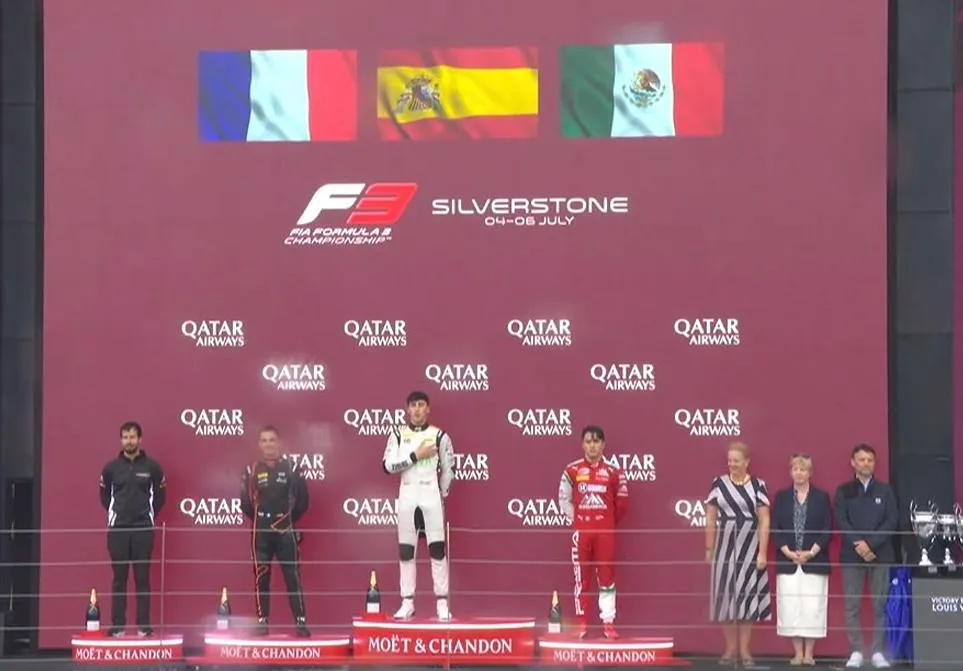 Noel León se lleva el tercer lugar del podio en el circuito de Silverstone