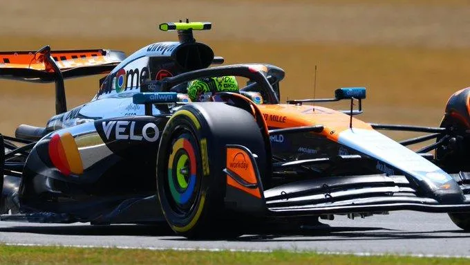 Norris, de McLaren y Hamilton, de Ferrari dominan las prácticas libres del GP de Gran Bretaña