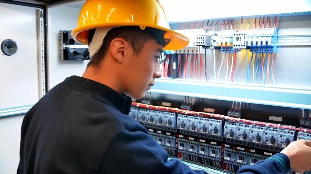 Nuevas carreras de ingeniería aportarán al crecimiento del Parque Bajío: Iemsysem