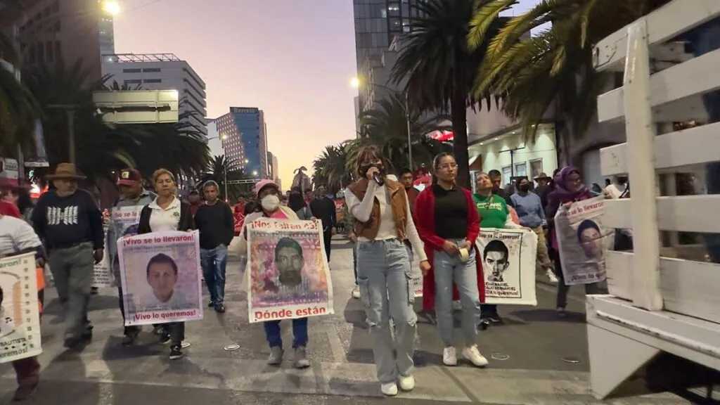 Nuevas líneas de investigación del Caso Ayotzinapa se presentarán en septiembre-1