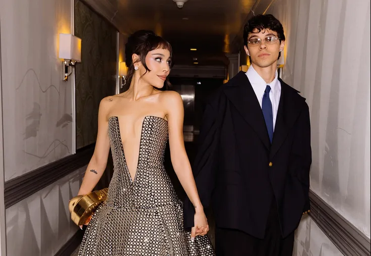 Papá de Alex Hoyer reacciona a supuesto jaloneo a Danna Paola