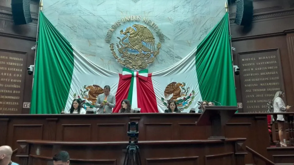 Para secretarios municipales puso Congreso freno a parientes de alcaldes